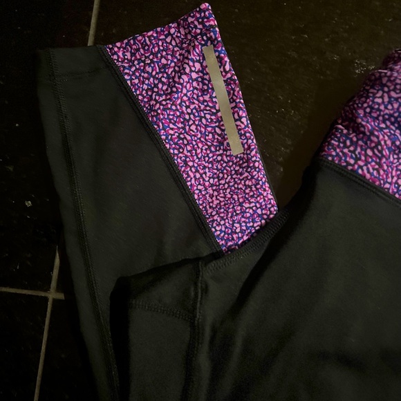 🏃♀️ Women’s Nike Dri-Fit Leggings crop yoga band in Black Size Medium EUC - Picture 3 of 4